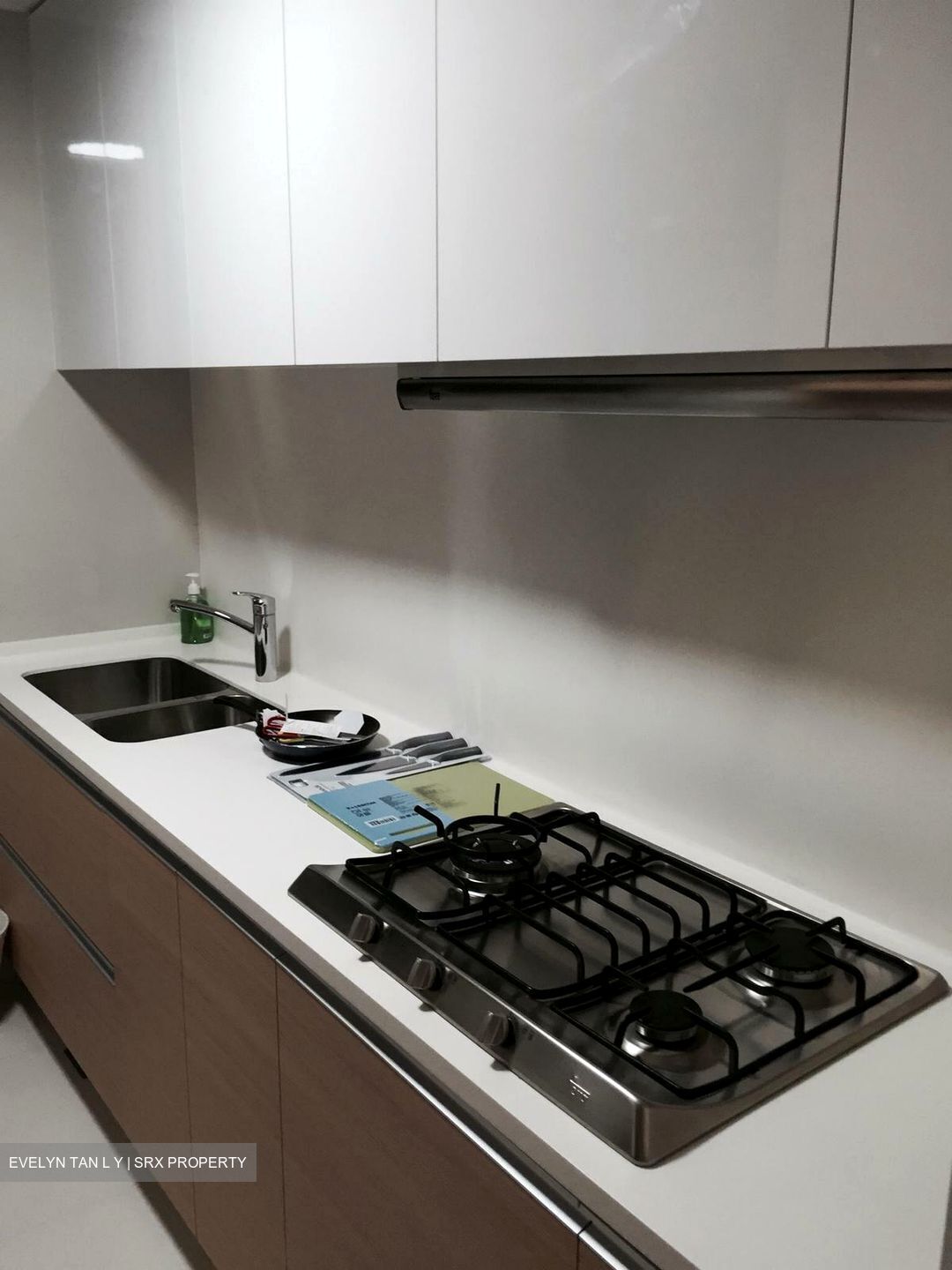 Sea Esta (D18), Condominium #624134511